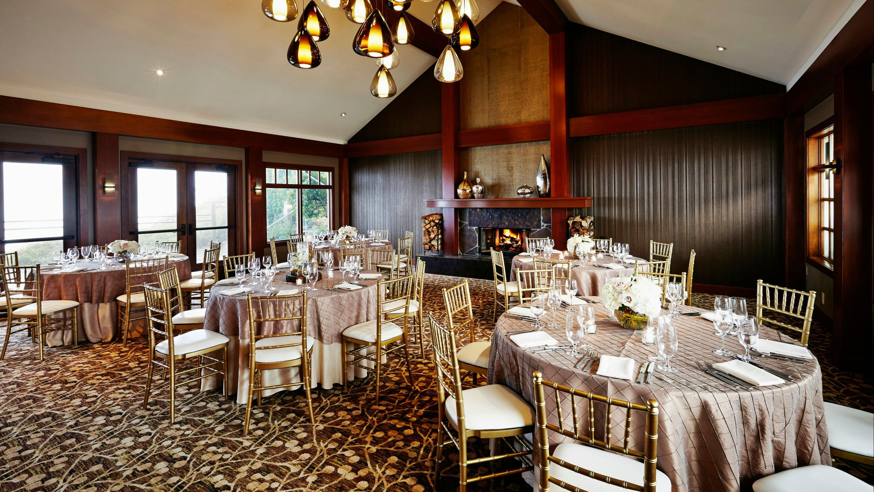 Banquet hall