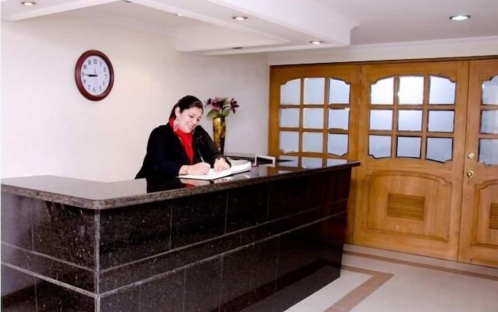 Front desk Photo