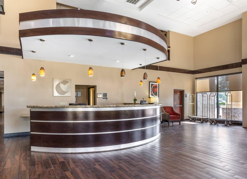 Front desk Photo