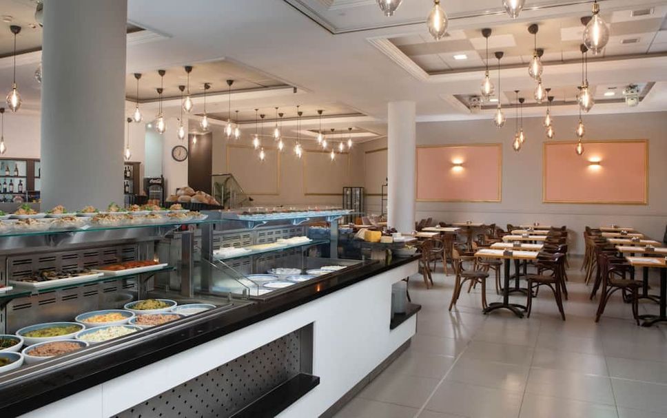 Buffet Photo