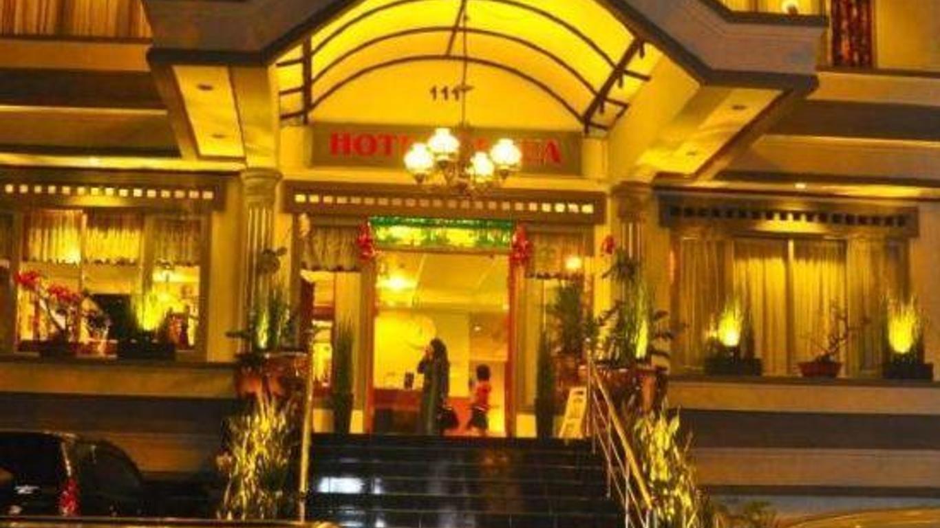 Benua Hotel