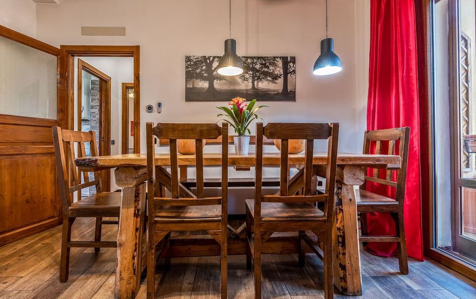 Dining room Photo