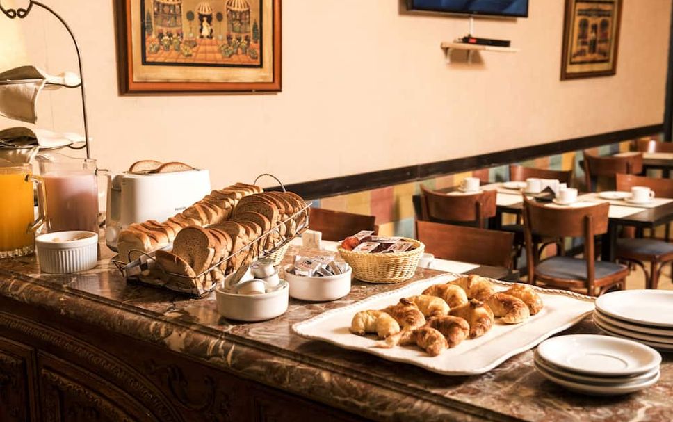 Buffet Photo