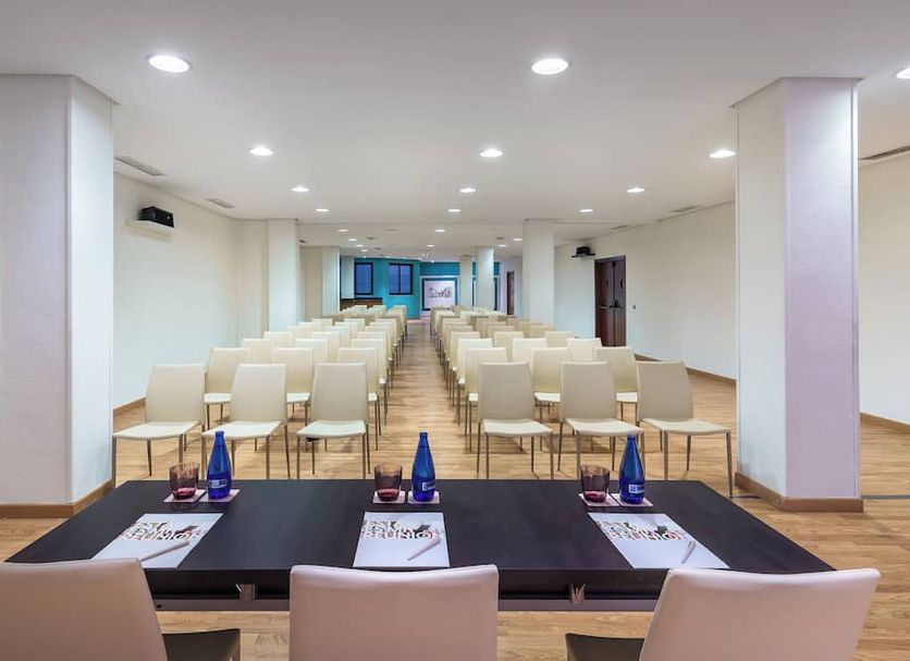 Conference room Photo