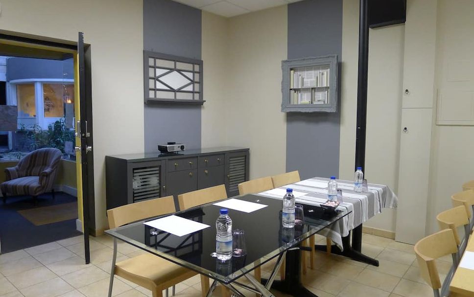 Dining room Photo