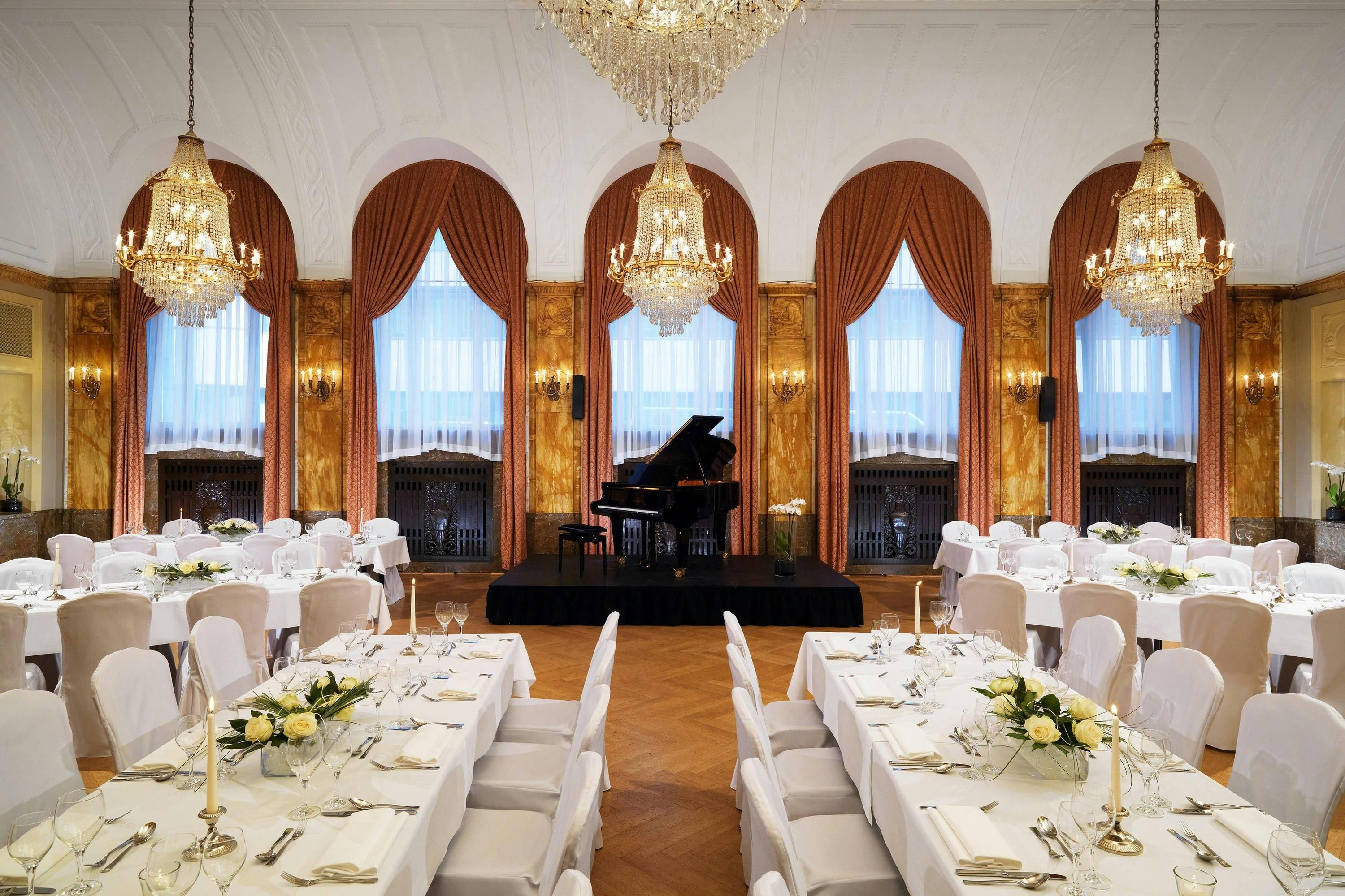 Banquet hall