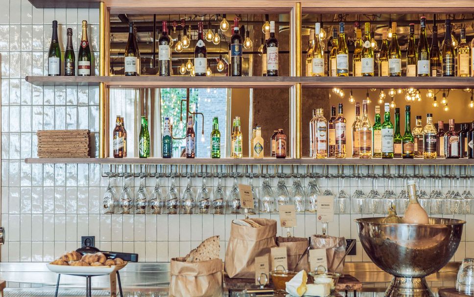 Bar Photo