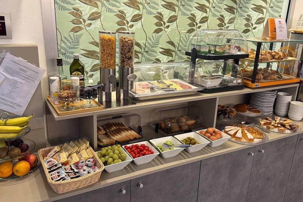 Buffet Photo