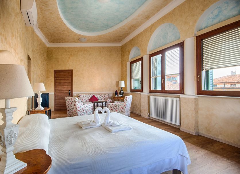 Bedroom Photo