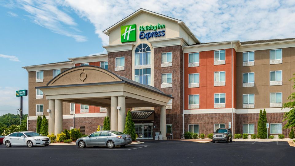Holiday Inn Express & Suites Statesville, Statesville