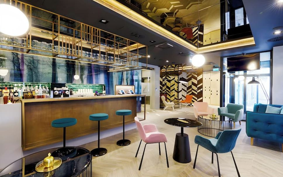 Bar Photo