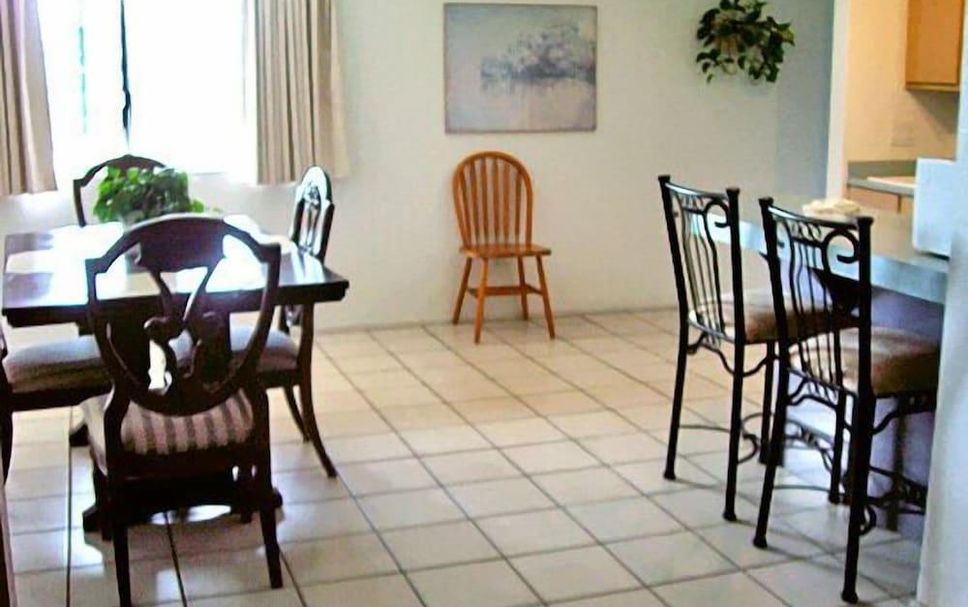 Dining room Photo