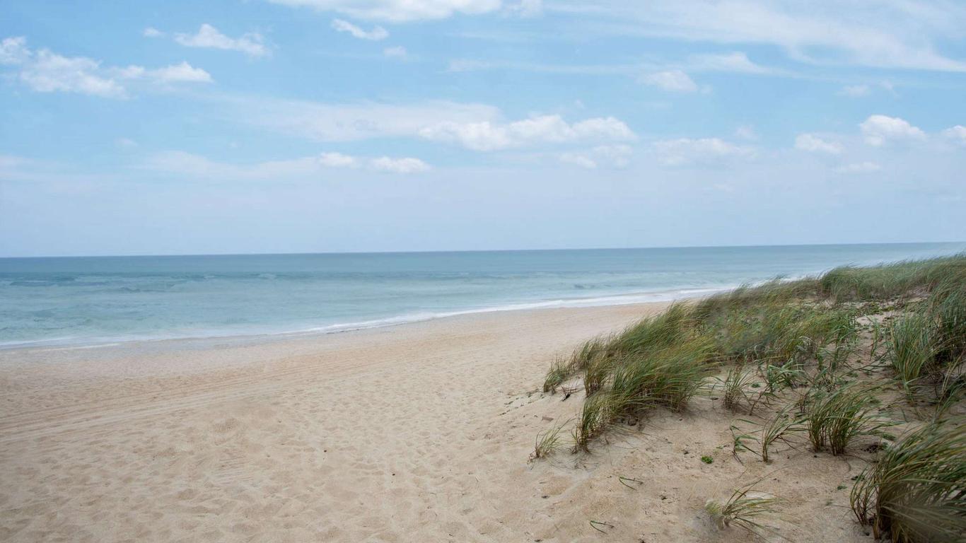 Days Inn by Wyndham Kill Devil Hills Oceanfront - Wilbur