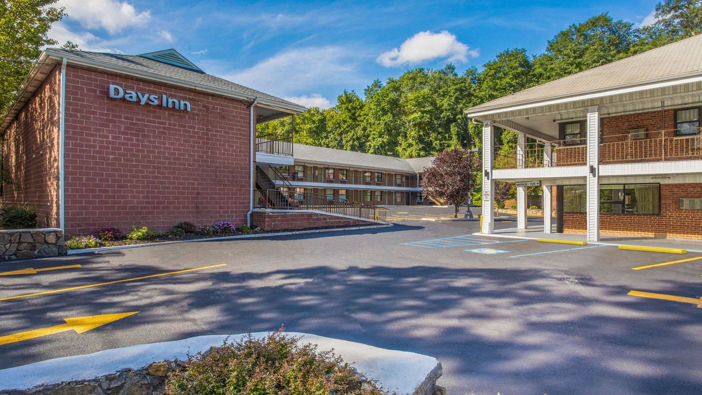 Days Inn Elmsford, Elmsford