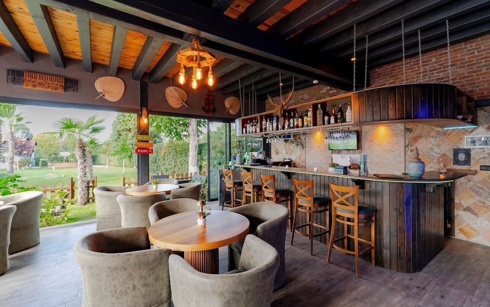 Bar Photo