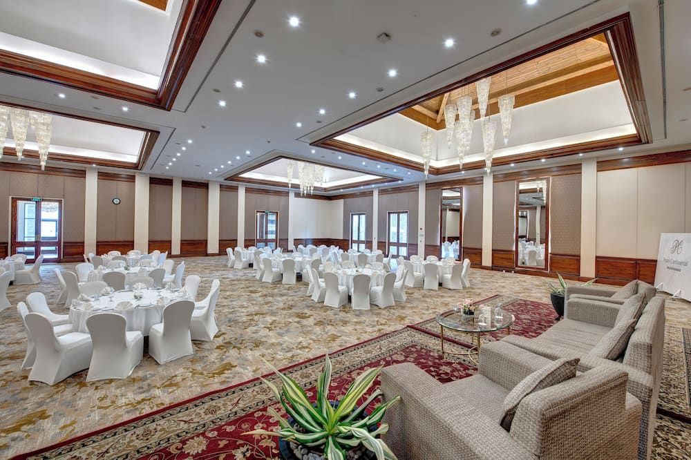 Banquet hall