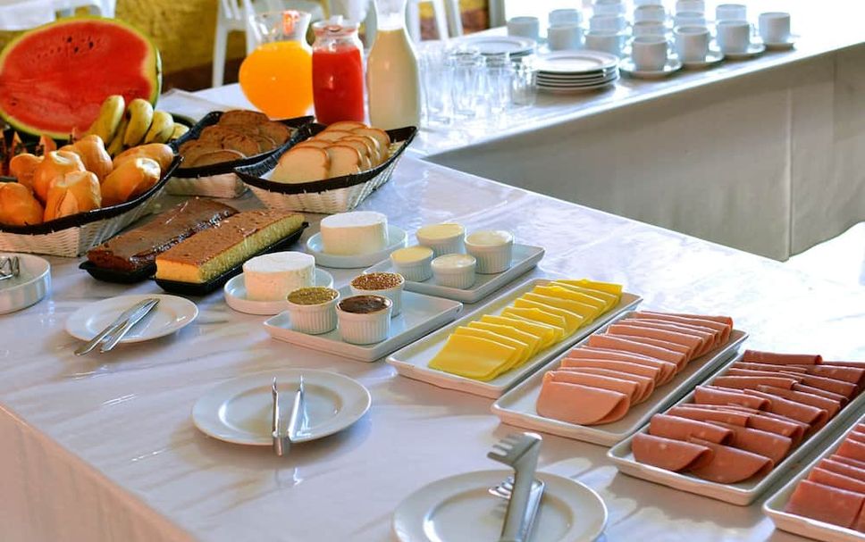 Buffet Photo