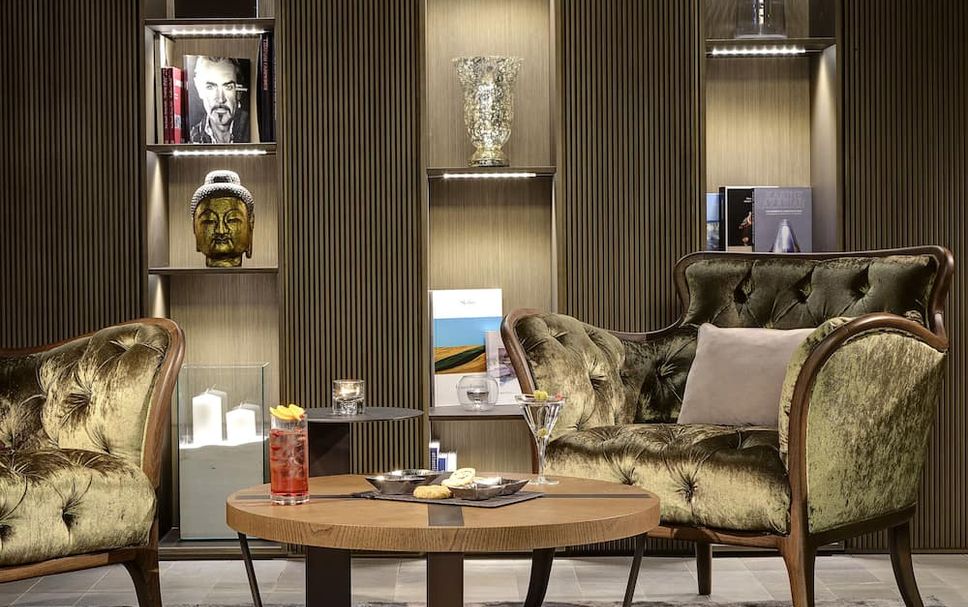 Lounge Photo