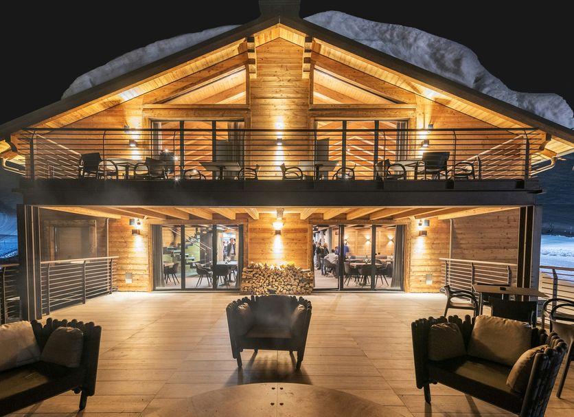 Restaurant Photo
