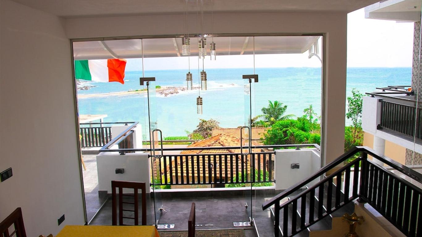 Queens Beach Hotel