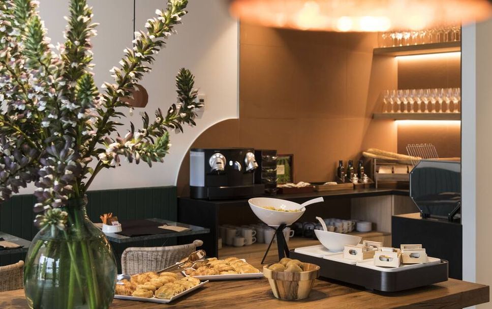 Buffet Photo