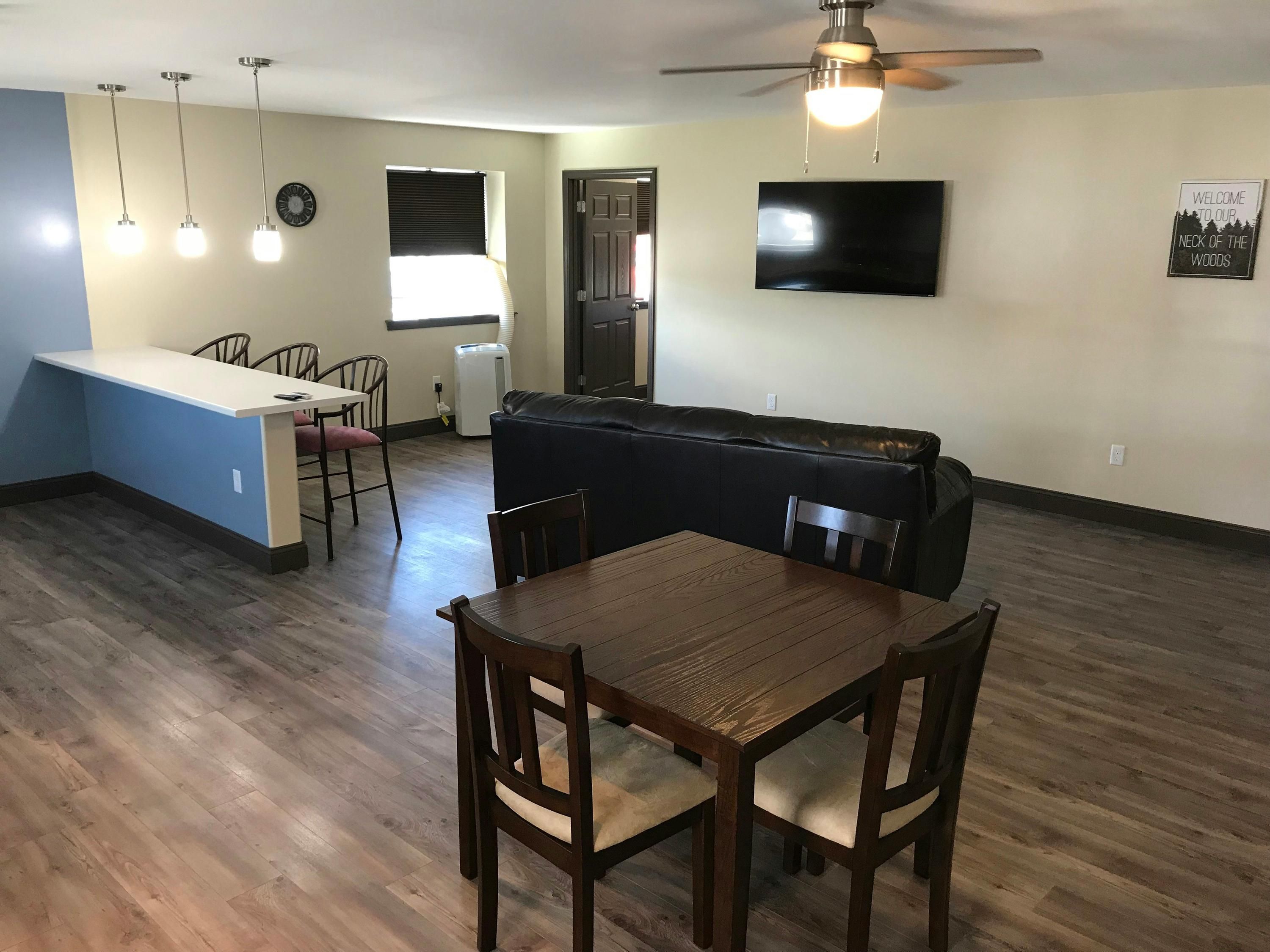 Dining room Photo