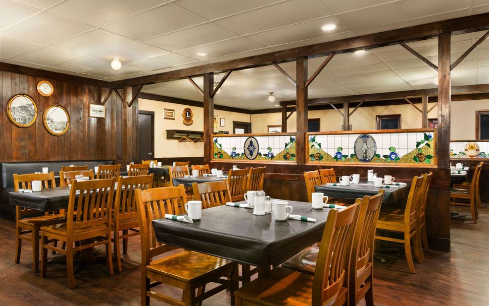Restaurant Photo