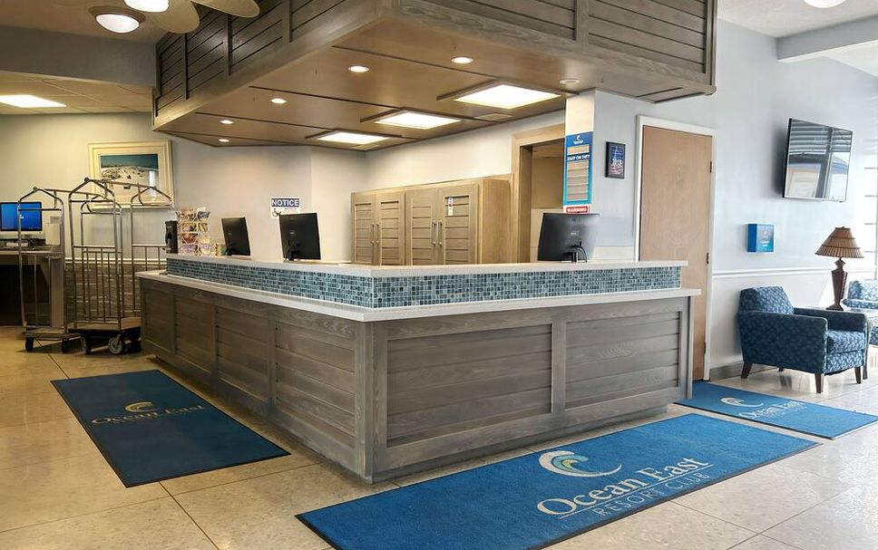 Front desk Photo