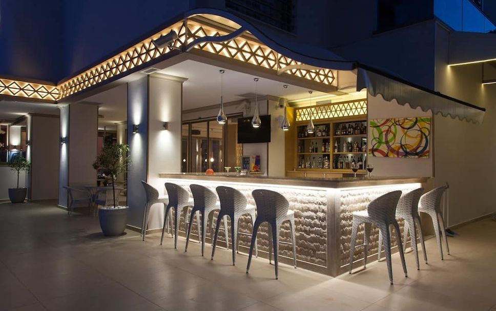 Bar Photo