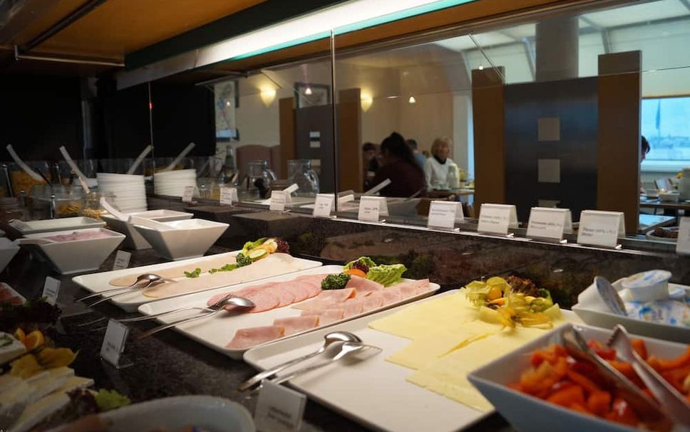 Buffet Photo