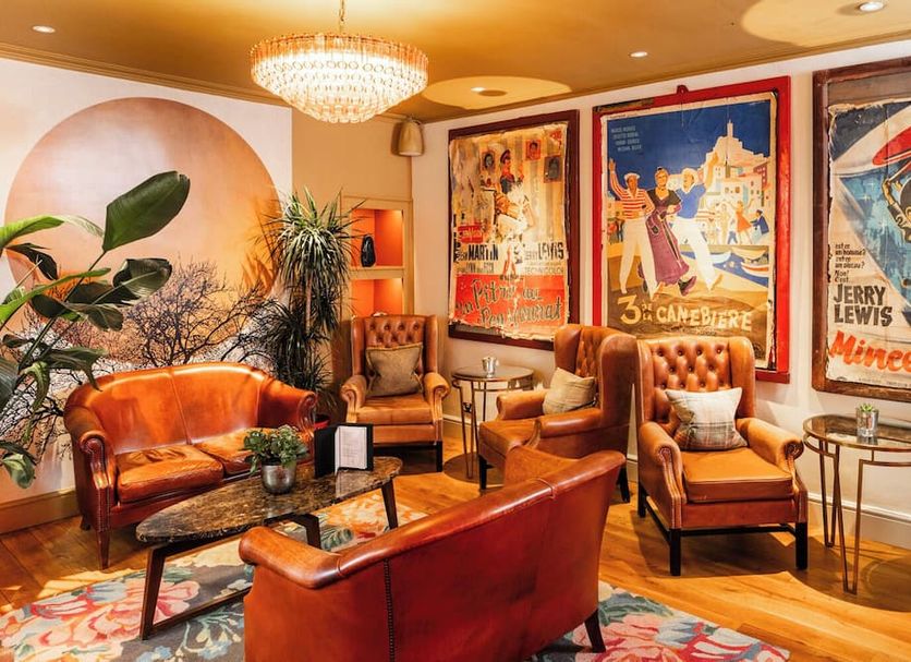 Lounge Photo
