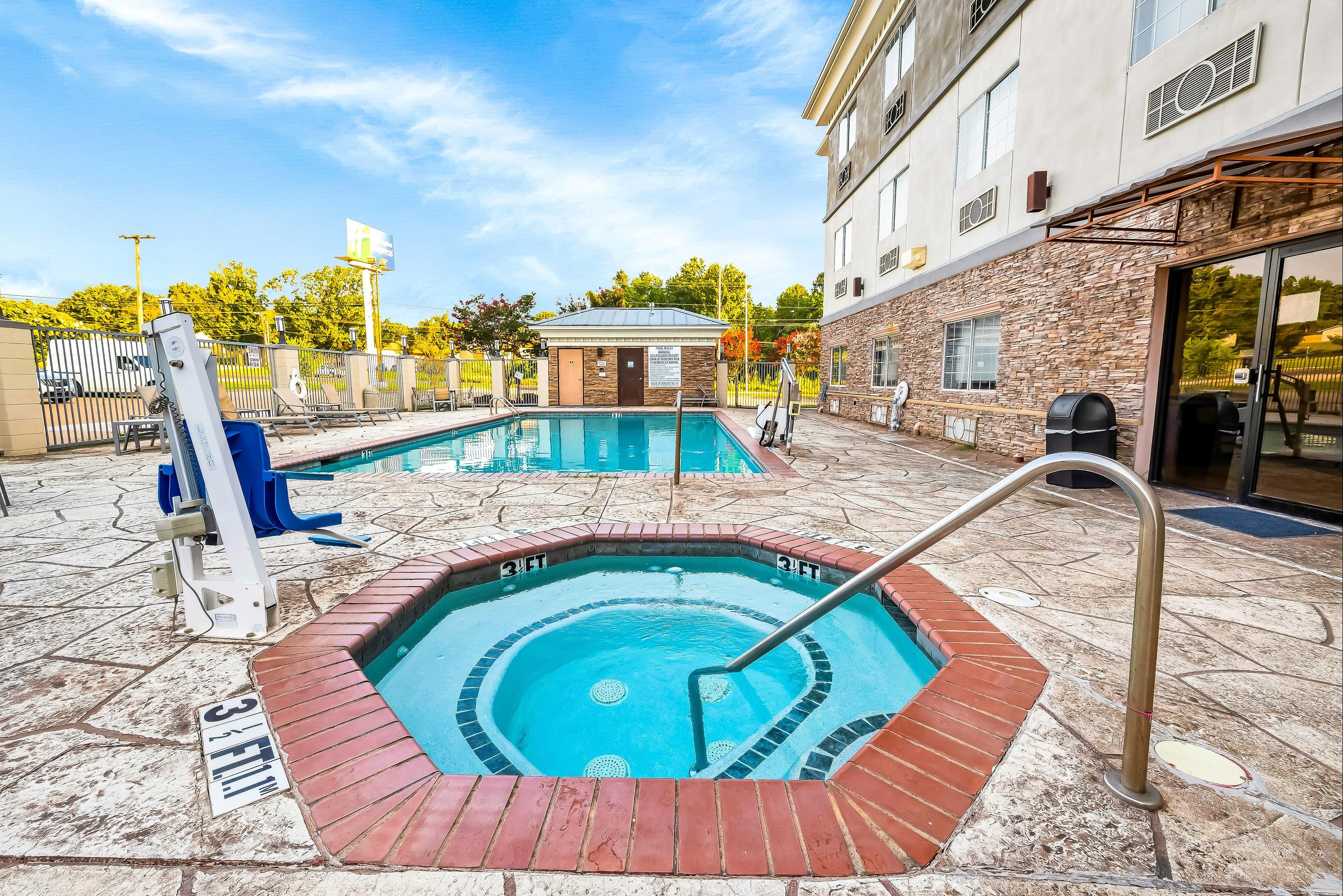 Pool