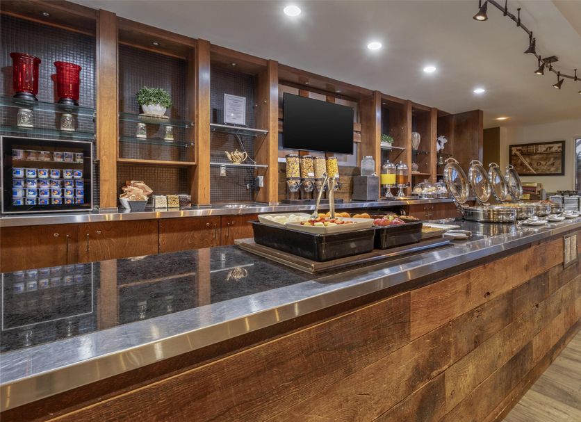 Buffet Photo