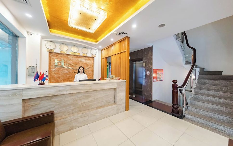 Front desk Photo