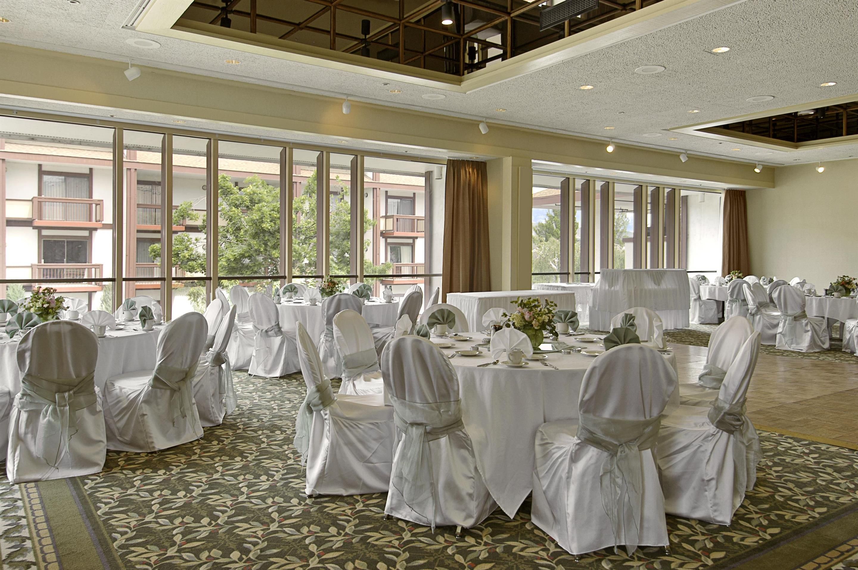 Banquet hall
