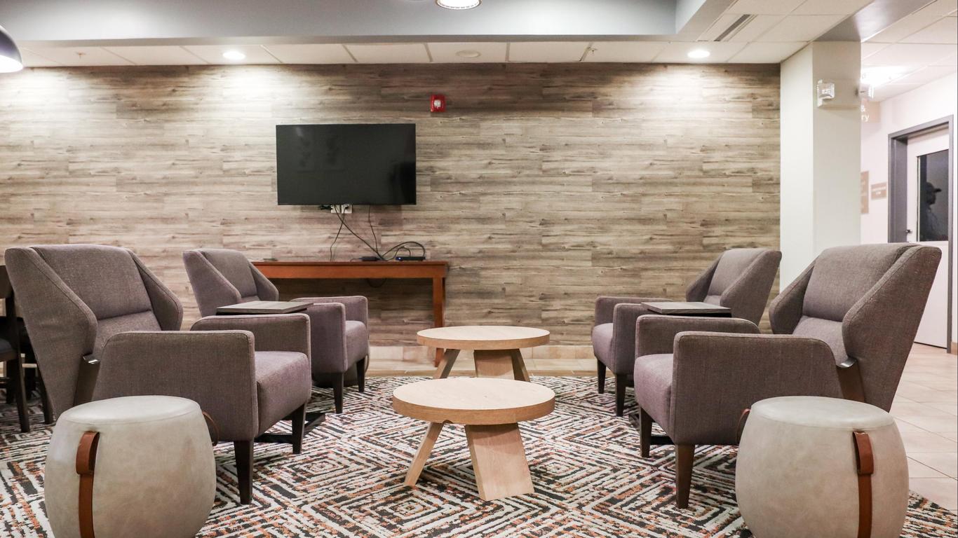 Candlewood Suites Richmond Airport, An IHG Hotel