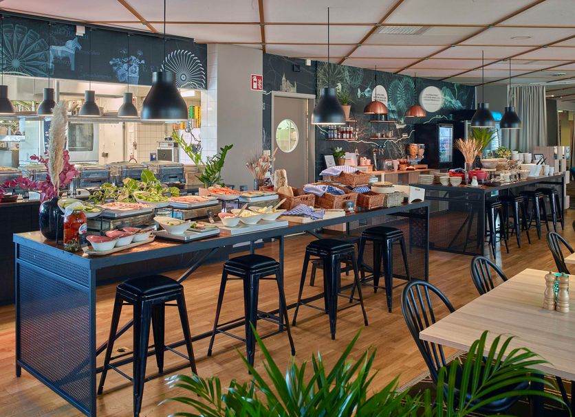 Restaurant Photo