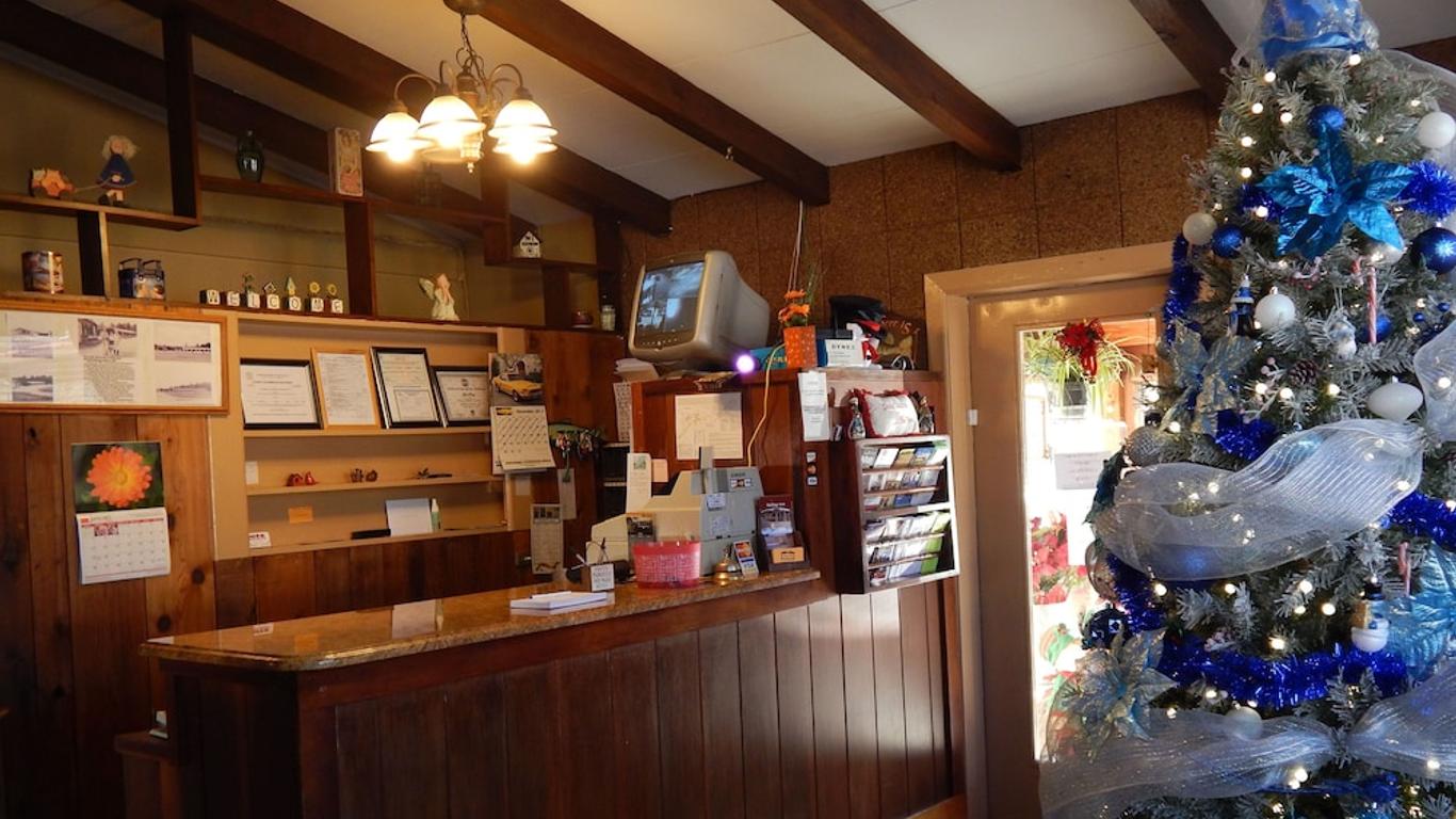 Valley Inn - Pine Mountain