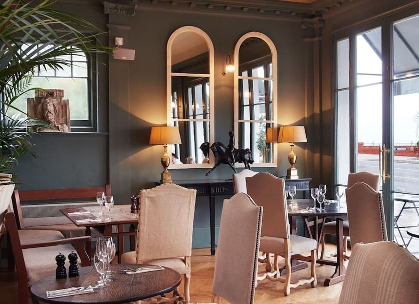 Restaurant Photo