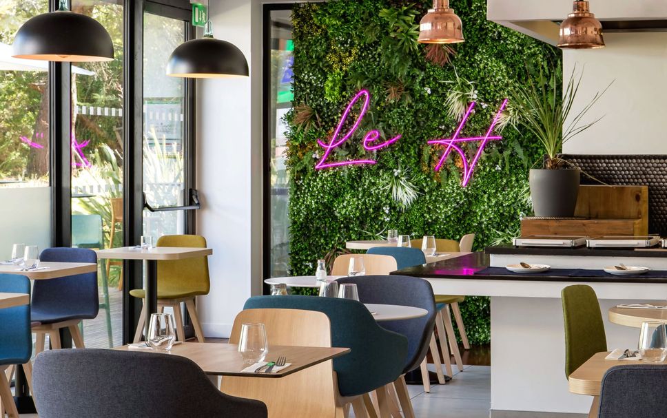 Restaurant Photo