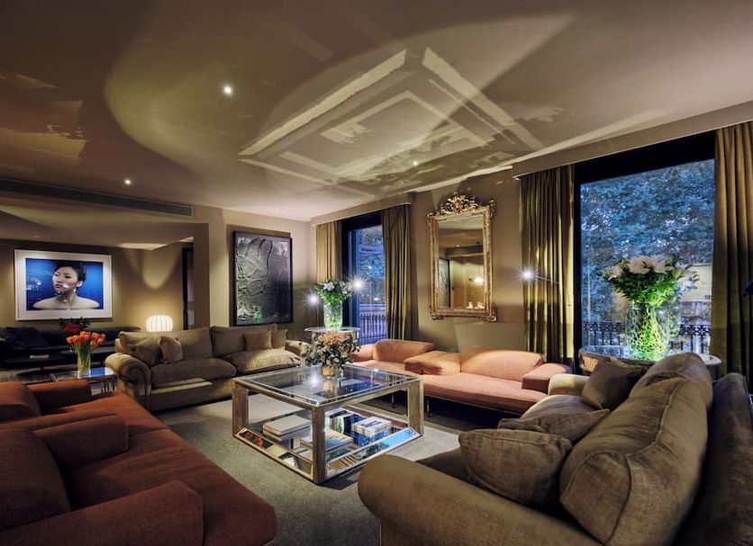 Lounge Photo