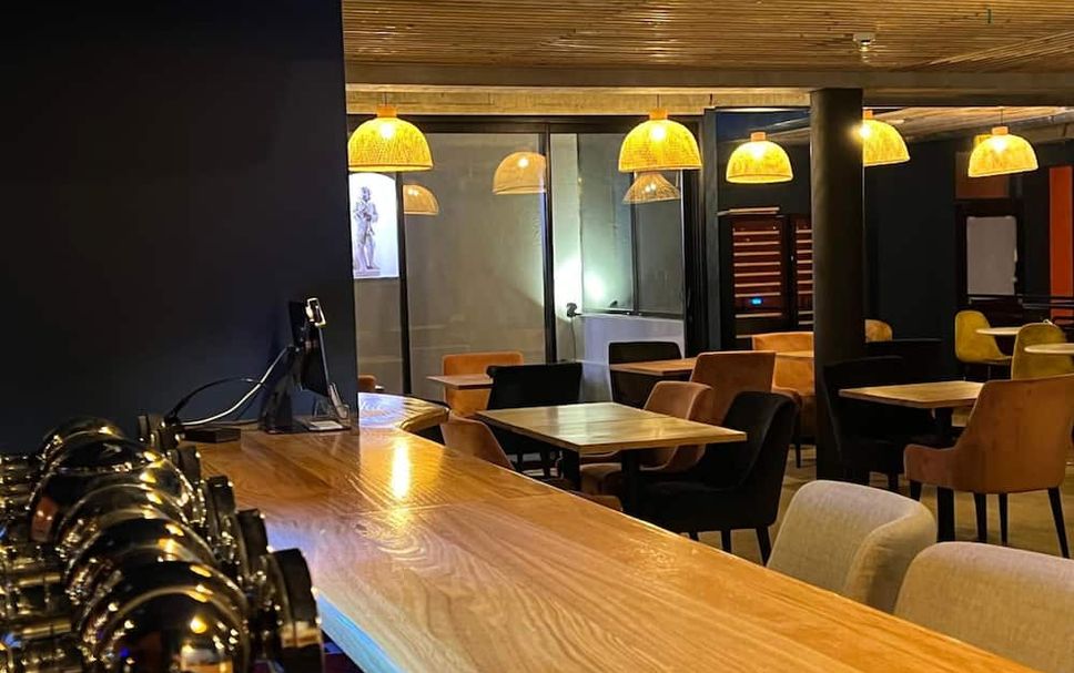 Bar Photo
