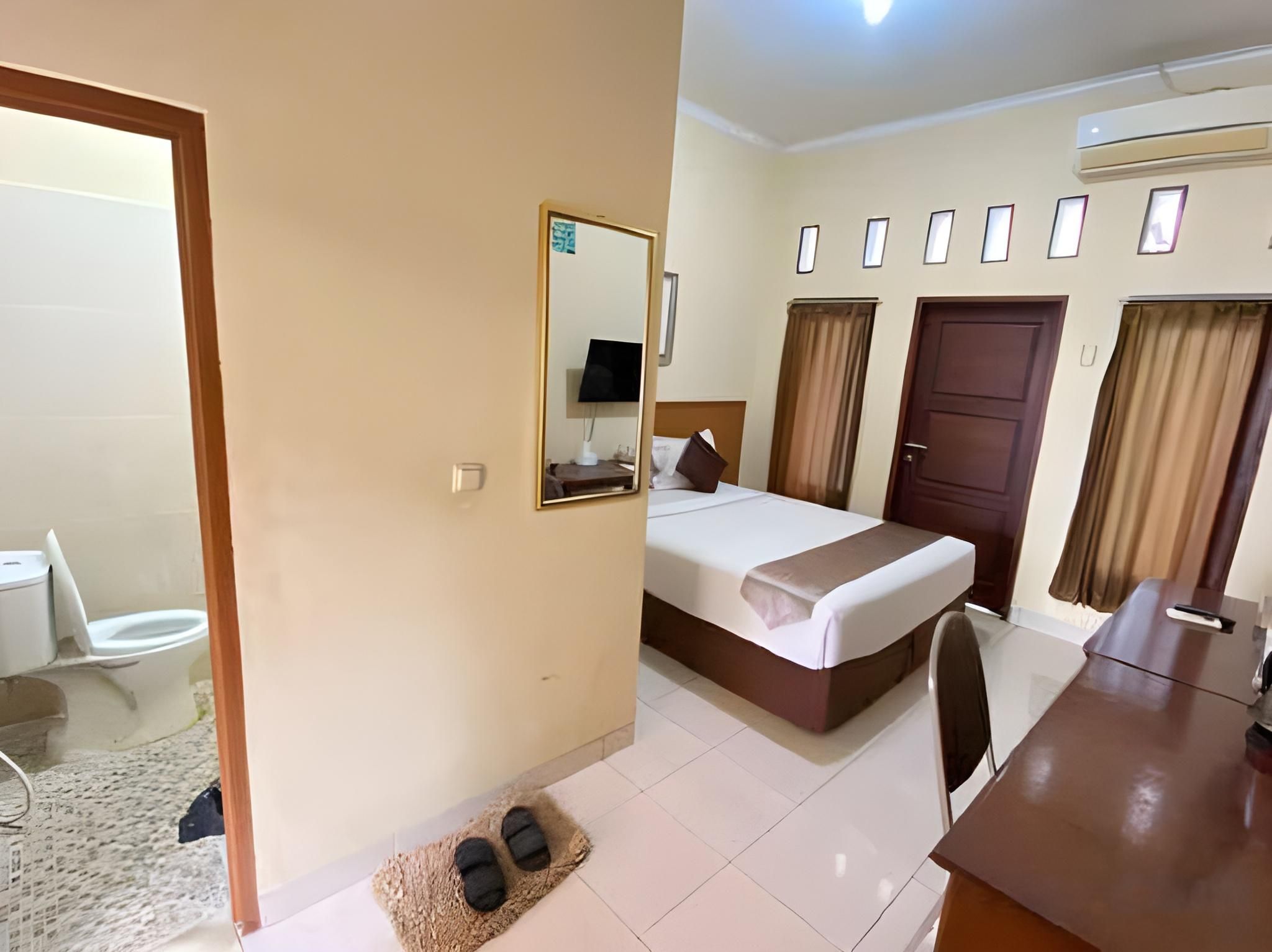 Bedroom