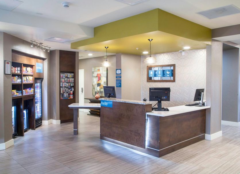 Front desk Photo