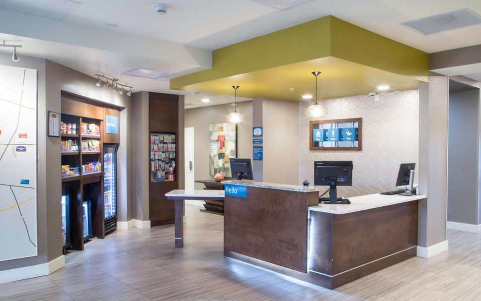 Front desk Photo
