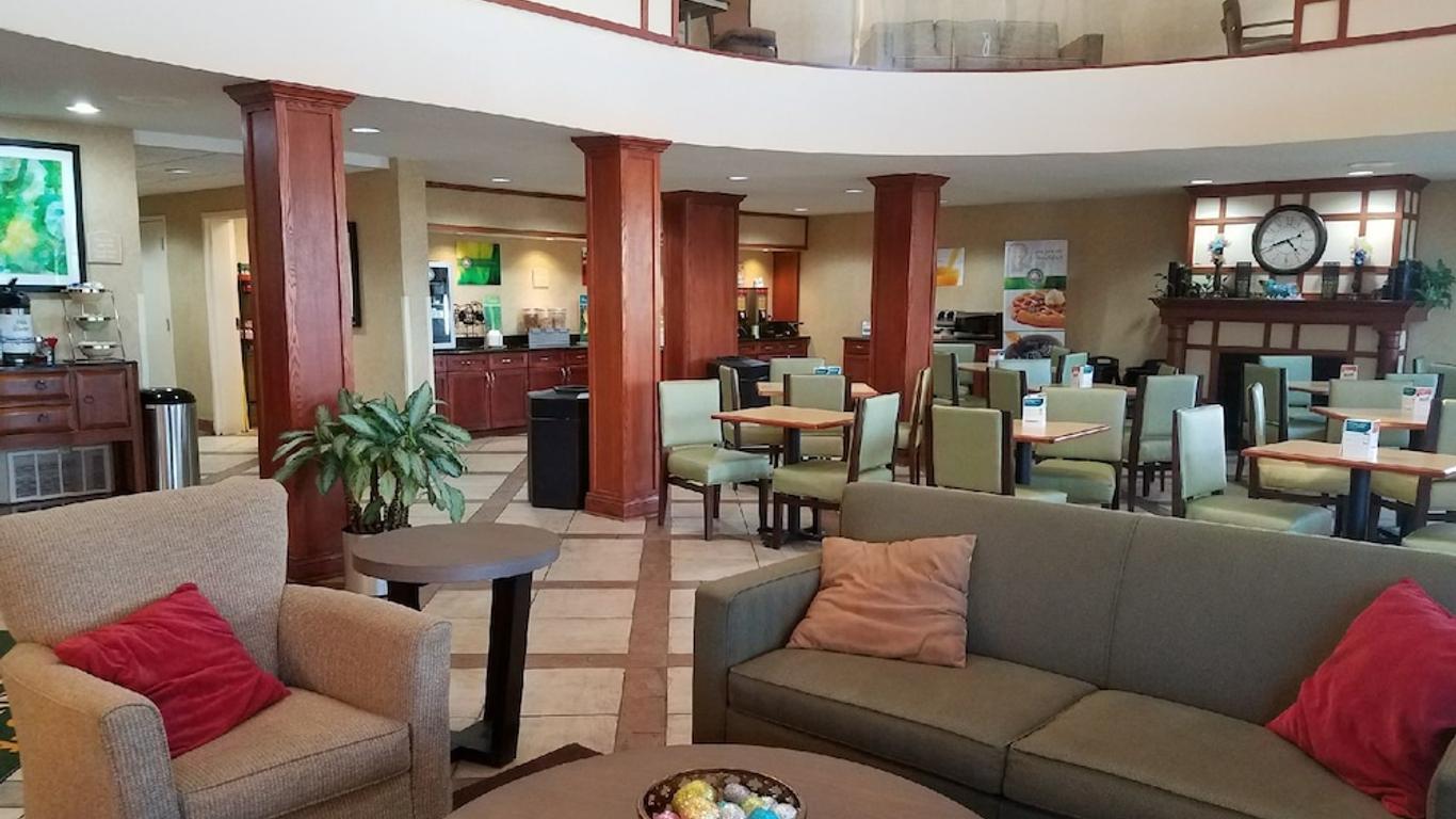 Quality Inn Indy Castleton