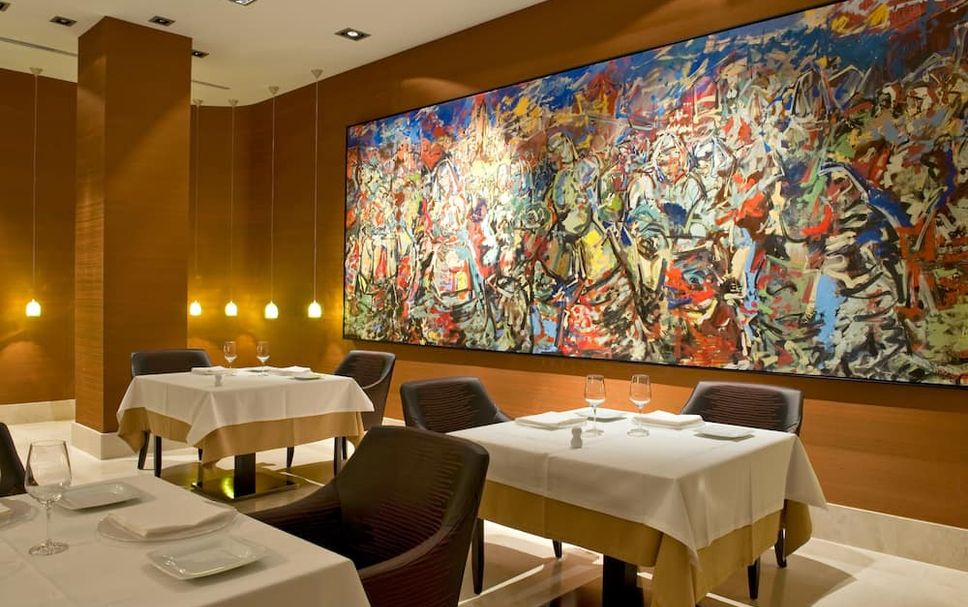 Restaurant Photo