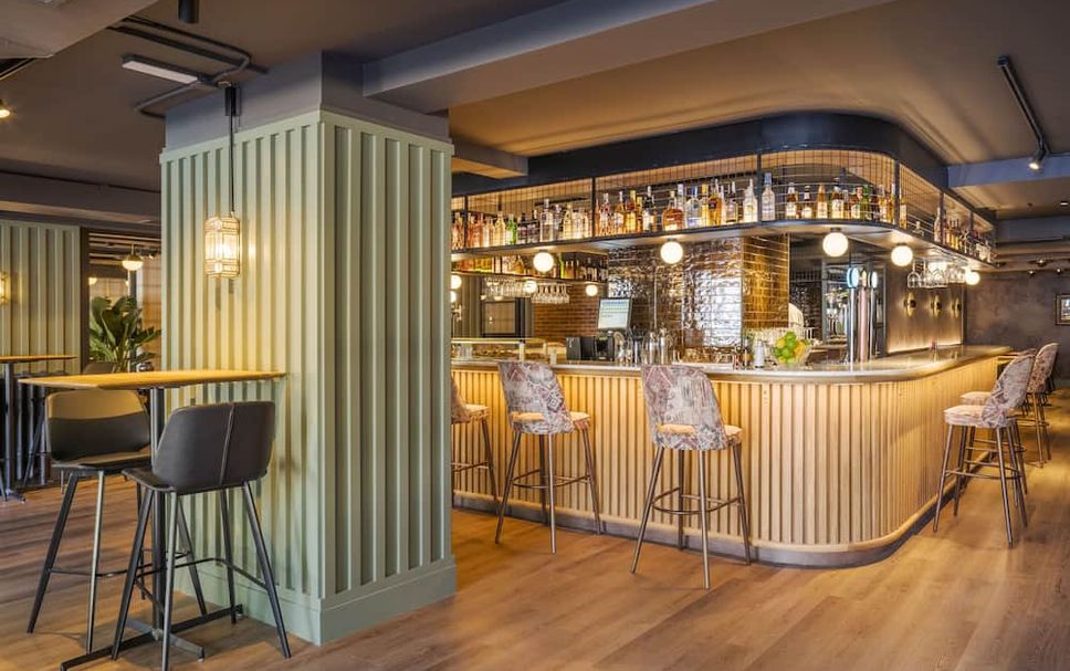Bar Photo