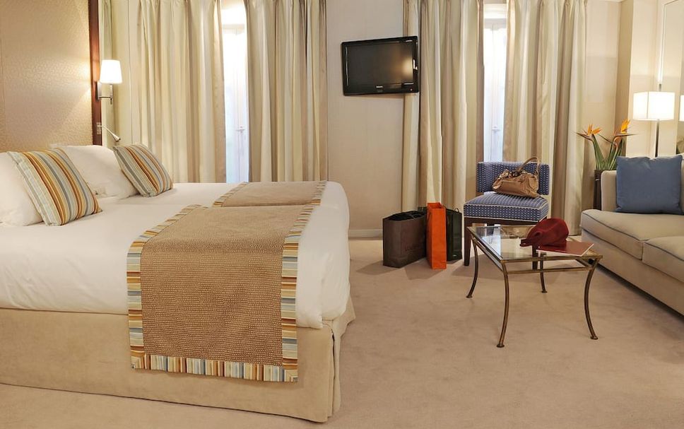 Bedroom Photo