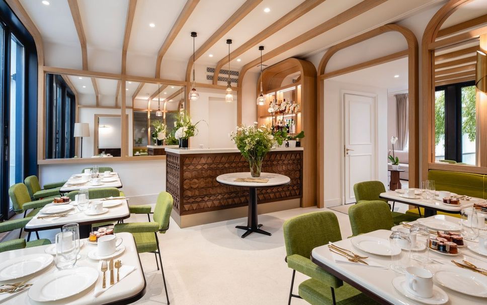 Restaurant Photo